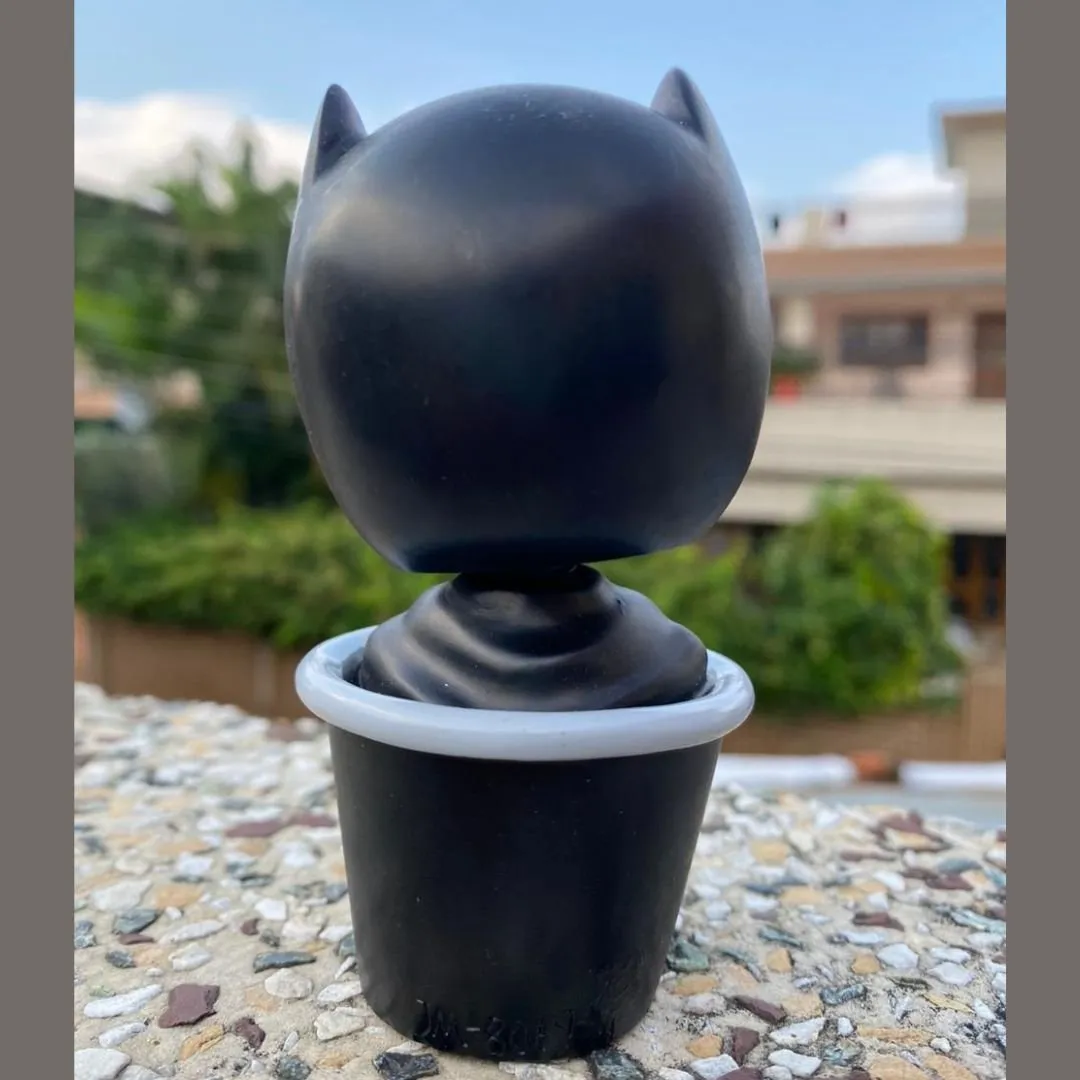 Bat in Bucket Bobblehead | Fat Bat Resin Bobblehead [Heavy Quality]