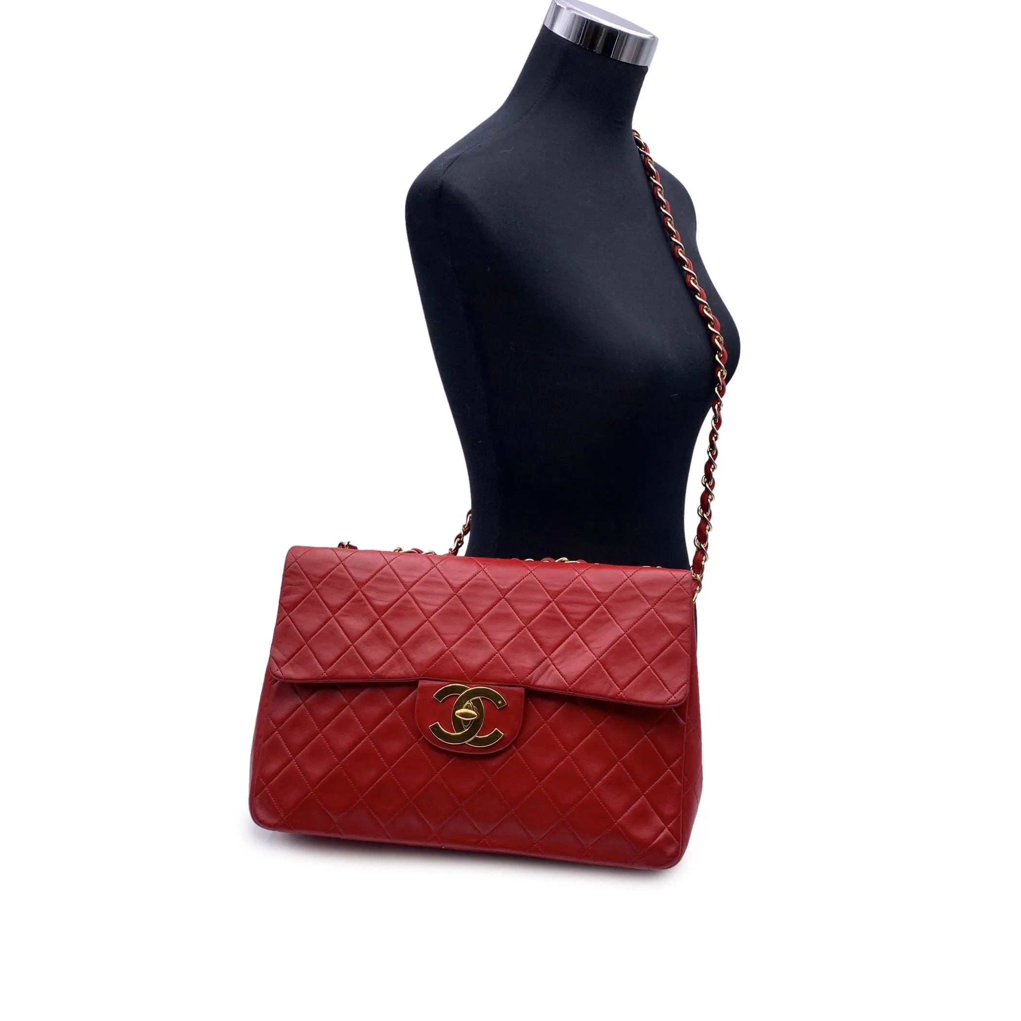 CHANEL Vintage Red Quilted Jumbo Classic Flap 2.55 Shoulder Bag