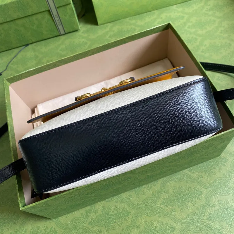 Gucci   Luxury Bags  1021