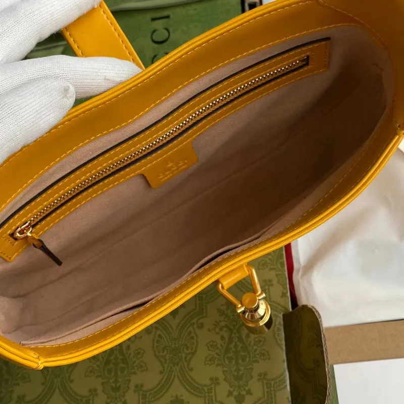 Gucci   Luxury Bags  1039