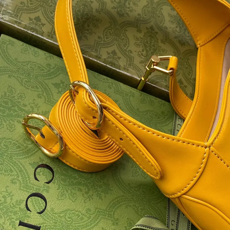 Gucci   Luxury Bags  1039