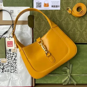 Gucci   Luxury Bags  1039
