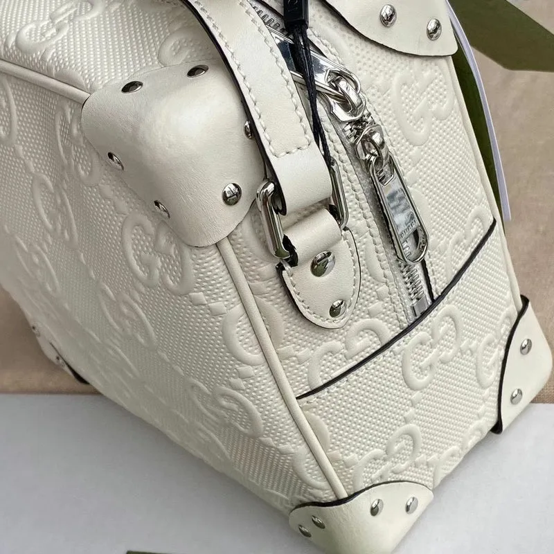 Gucci   Luxury Bags  1061