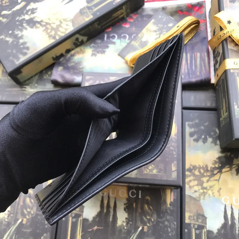 Gucci   Luxury Bags  921