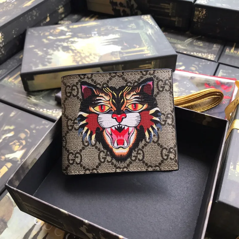 Gucci   Luxury Bags  921