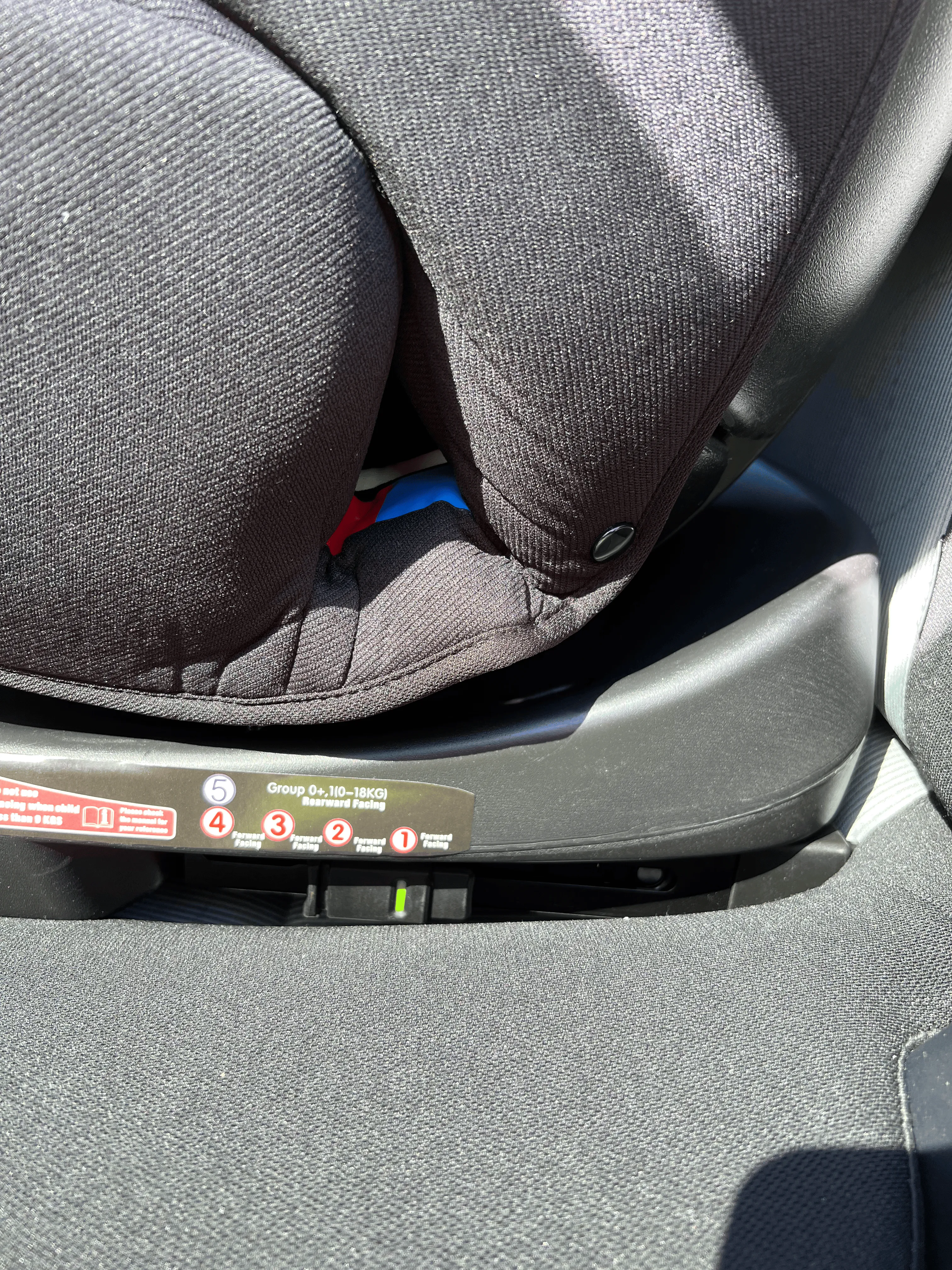 The Classic - 360 Rotation and Convertible Car Seat with ISOFIX and Top Tether