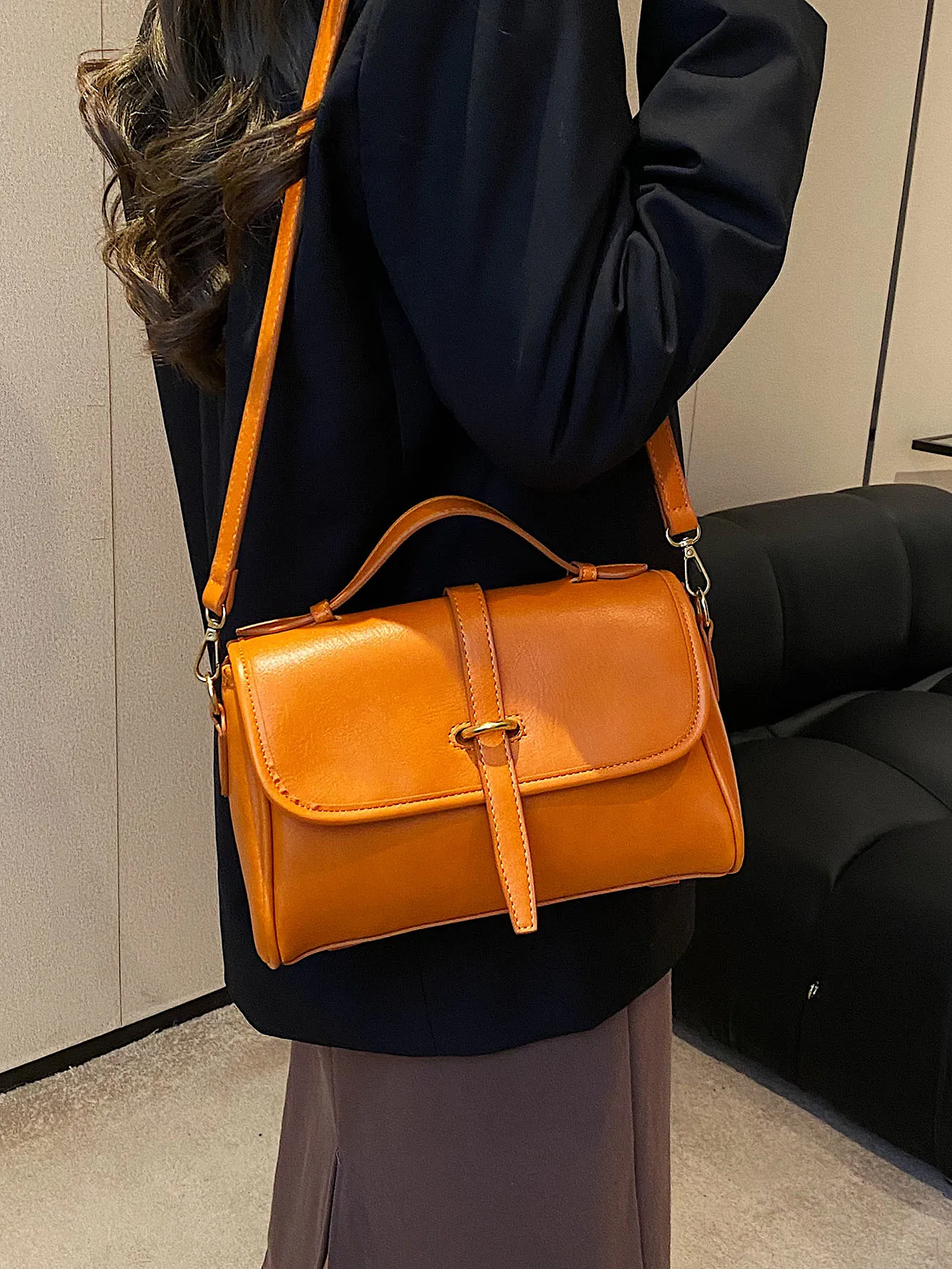 Vintage Design Flap Square Bag